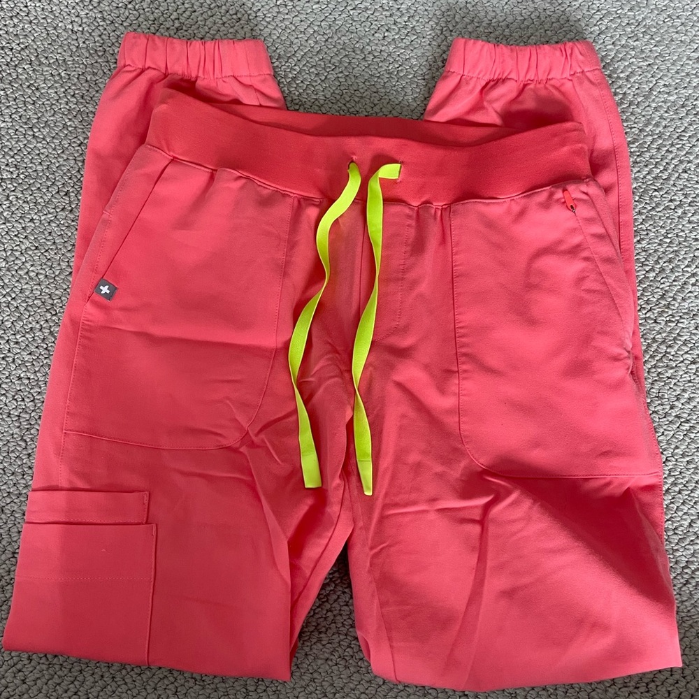 Rare figs scrubs